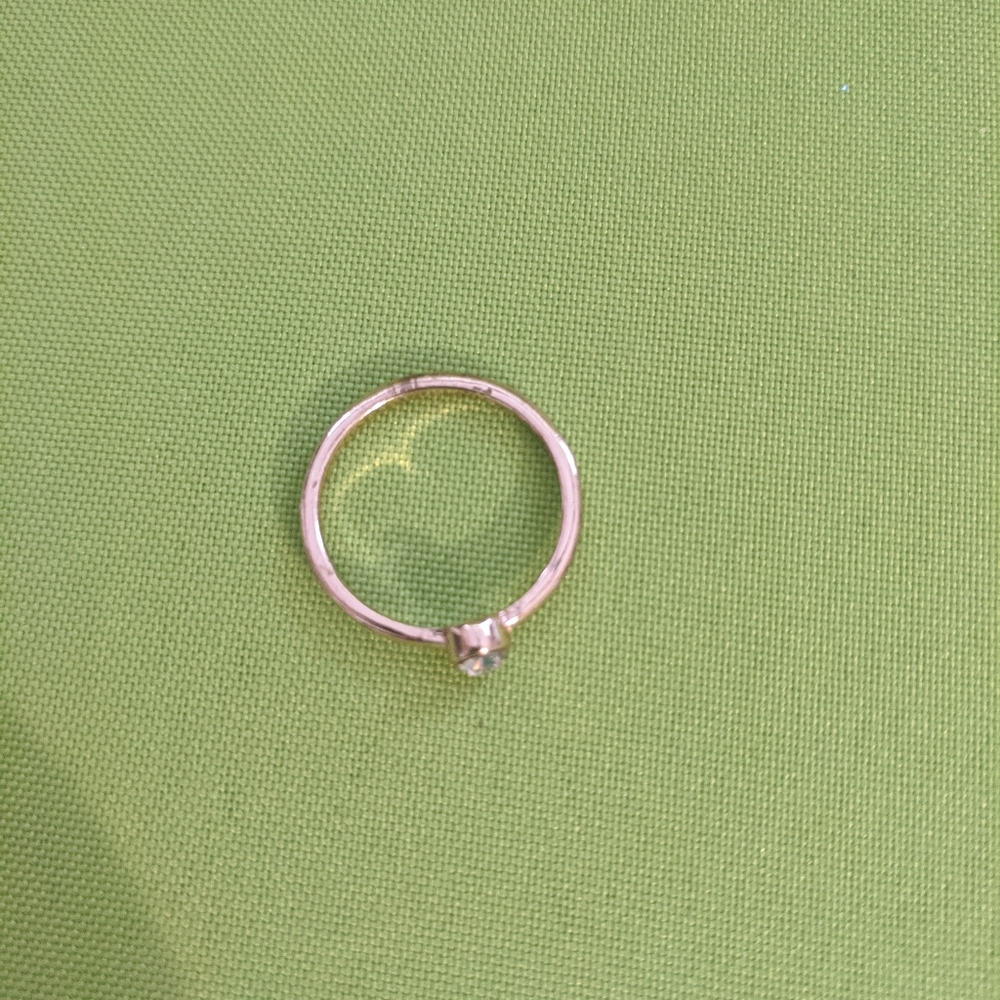 Gold Tone and Rhinestone Ring - Picture 4 of 6